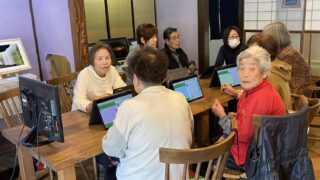 おばあちゃんとプログラミングで自作ゲーム！？